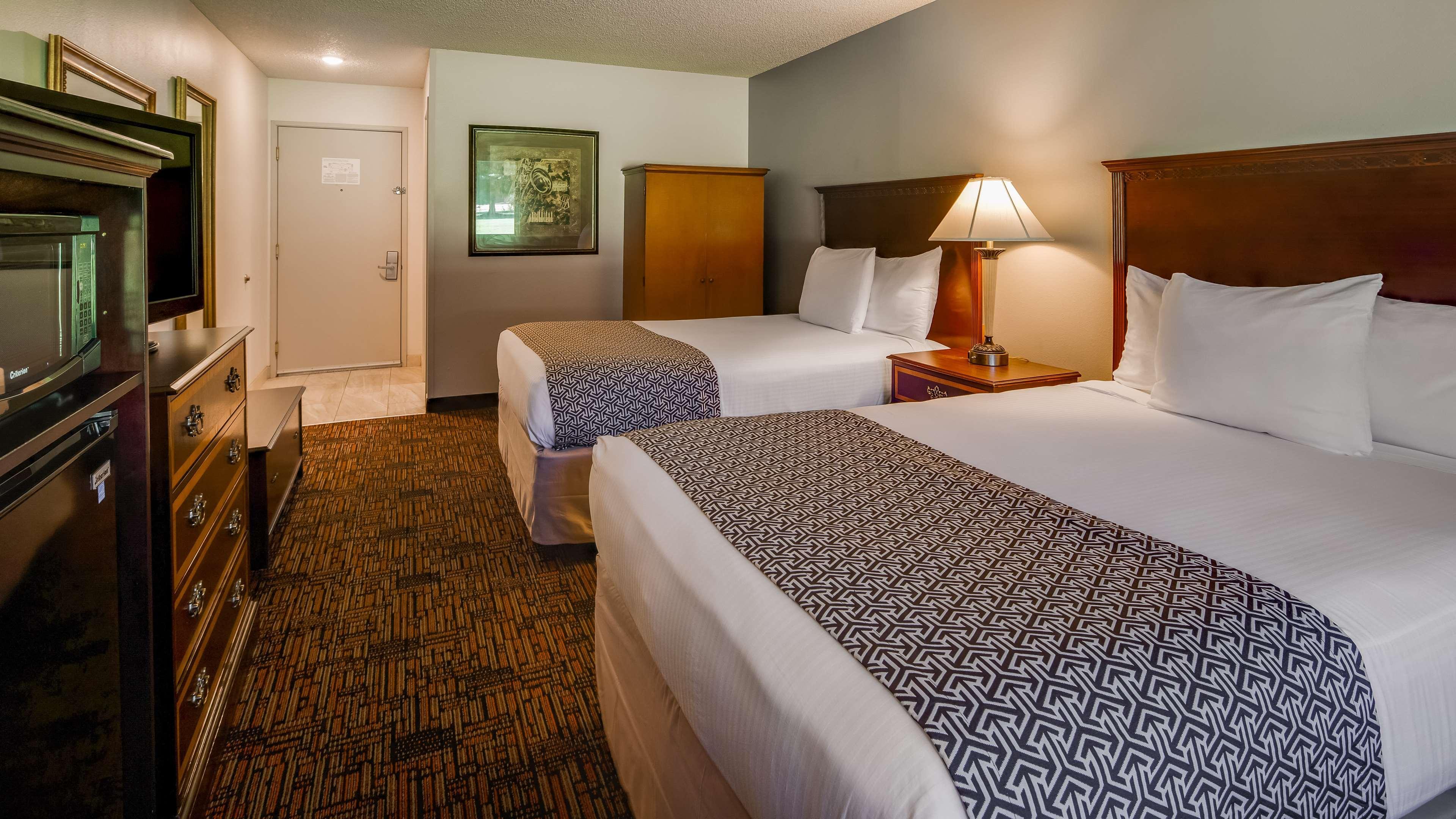 Surestay Hotel By Best Western Thomson Экстерьер фото