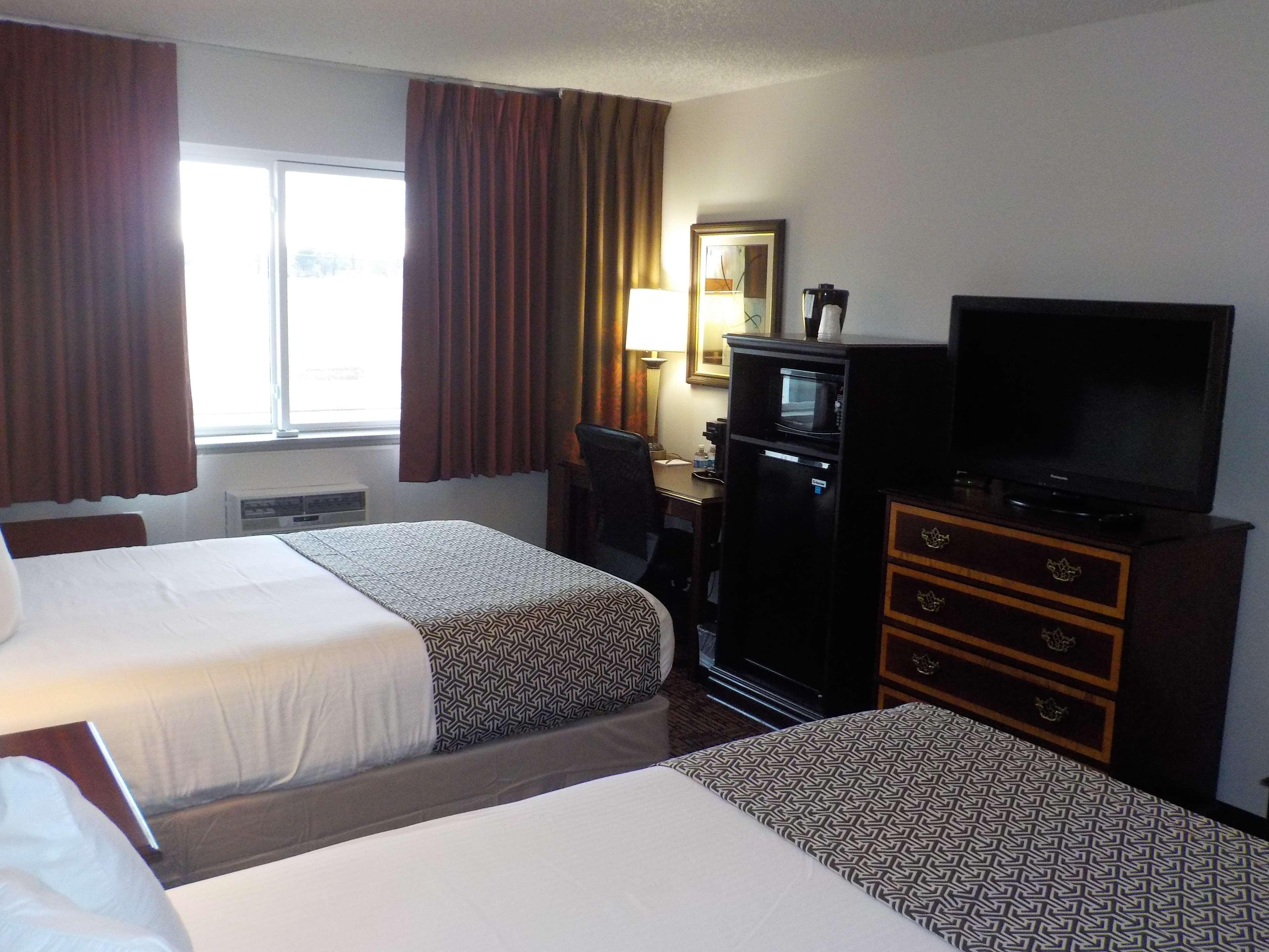 Surestay Hotel By Best Western Thomson Экстерьер фото