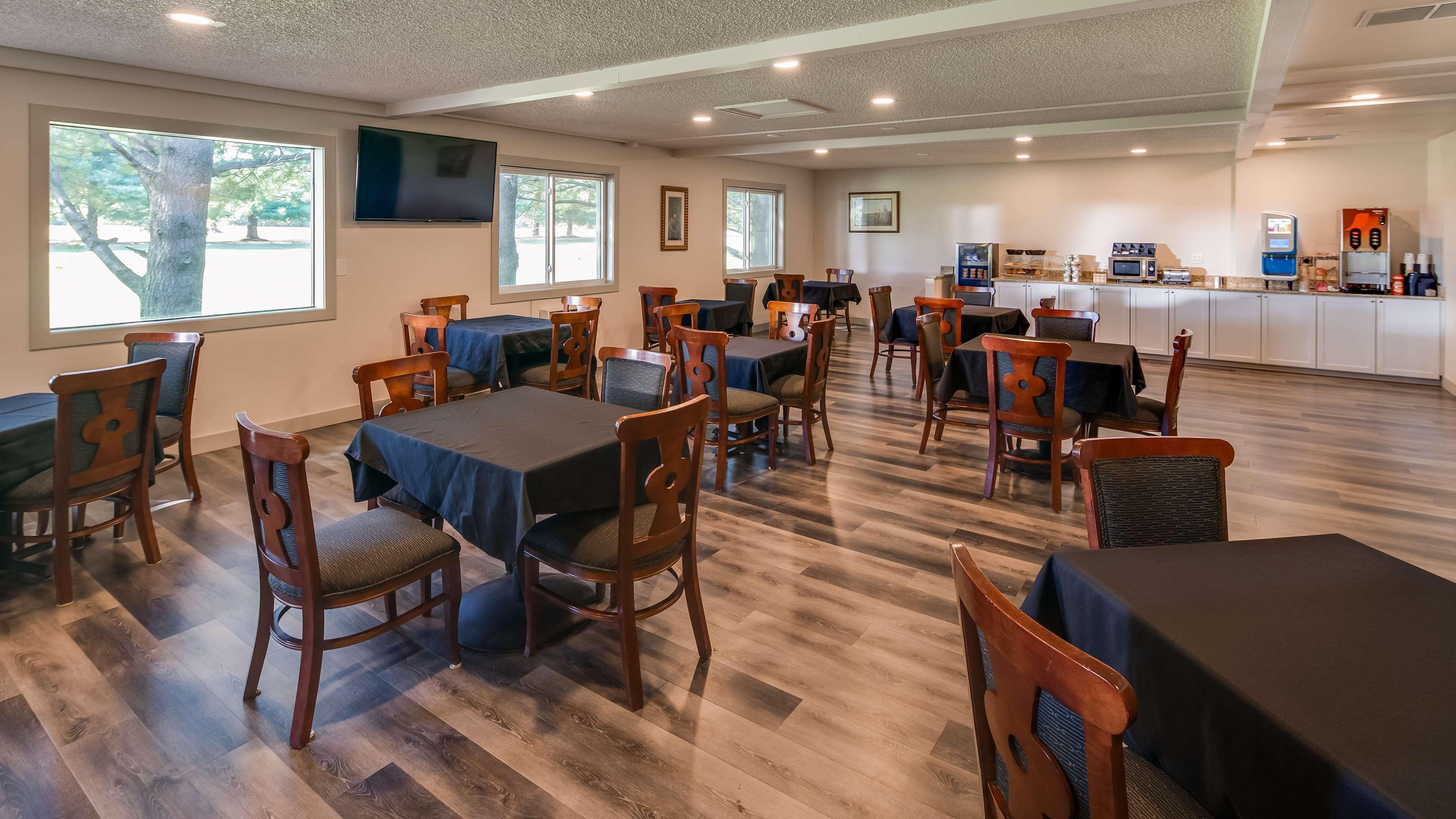 Surestay Hotel By Best Western Thomson Экстерьер фото